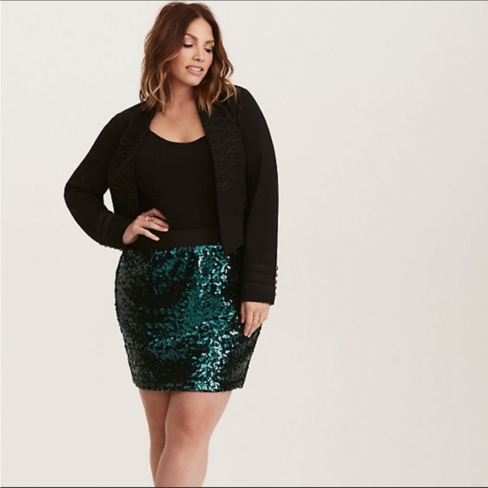 NWT Torrid Green Sequin Mini Skirt Size 1